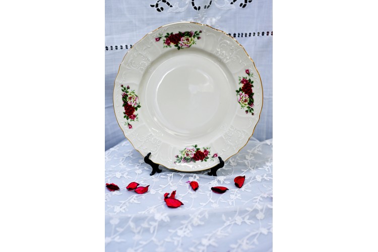 שושנה אדומה - שש צלחות עוגה 17 ס"מ