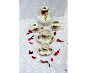 שושנה אדומה - סט קפה ותה