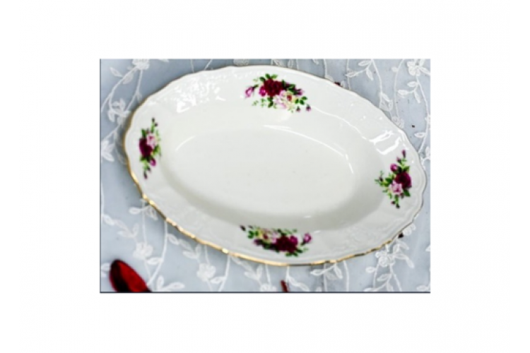 שושנה אדומה - פלטות הגשה אובל 24 ס"מ עמוק