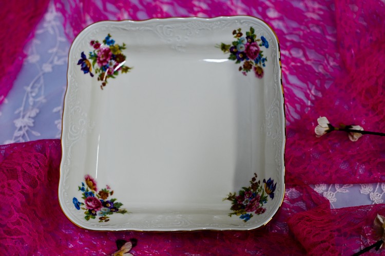 גן פרחים זהב - קערה מרובעת 25 ס"מ