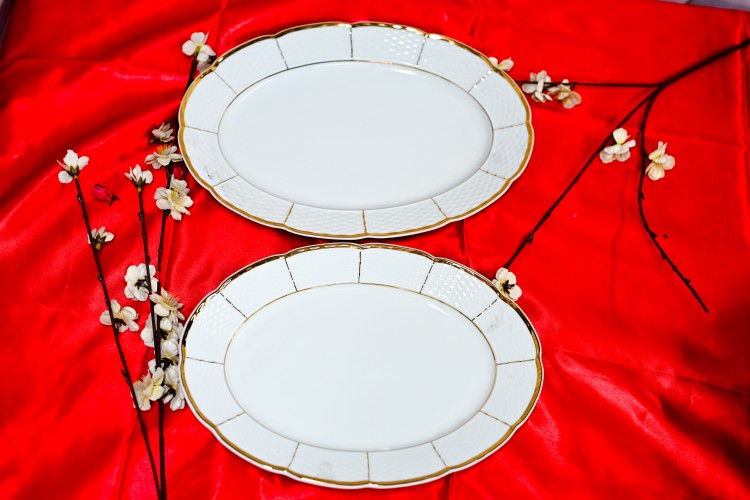 מנואת - סט פלטות להגשה