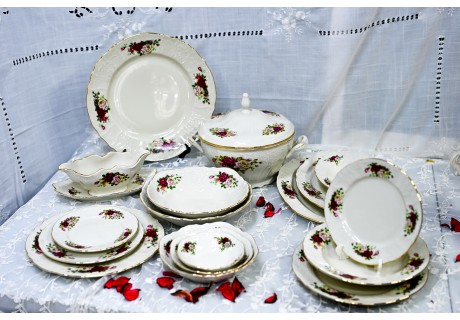 שושנה אדומה